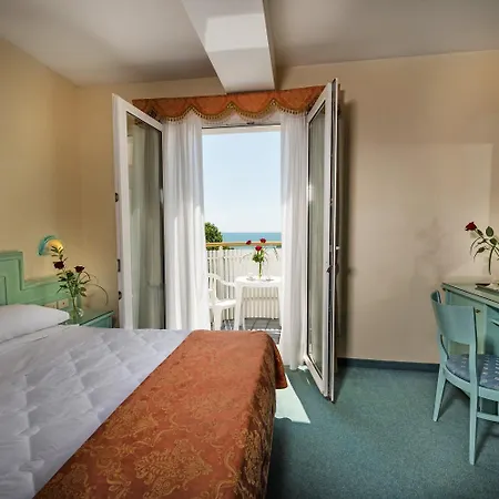 Salus Smart & Chic Hotel Lido di Jesolo