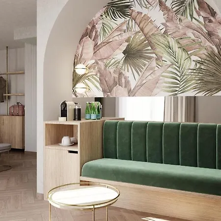 Salus Smart & Chic