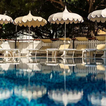 Otel Salus Smart & Chic 4*