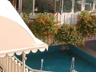 Salus Smart & Chic 4*