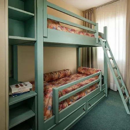 Salus Smart & Chic 4* ليدو دي يسولو