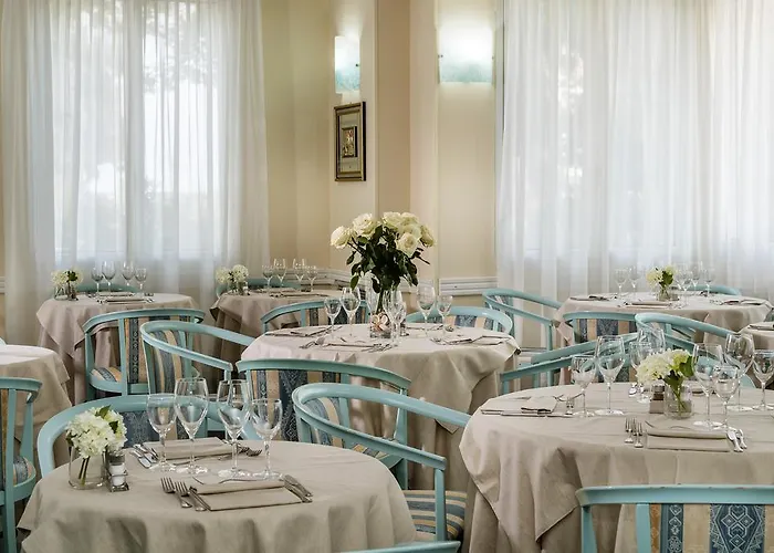 Salus Smart & Chic Hotel